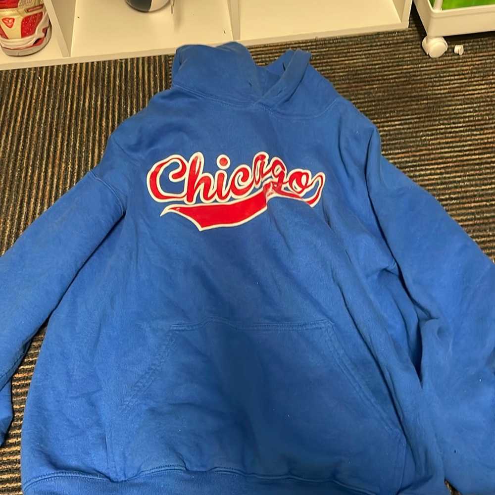 CHICAGO LARGE GILDAN HOODIE